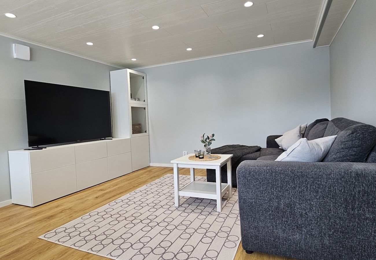 Apartment in Skärhamn - Newly renovated apartment in Skärhamn within walking distance to the beach | SE09138