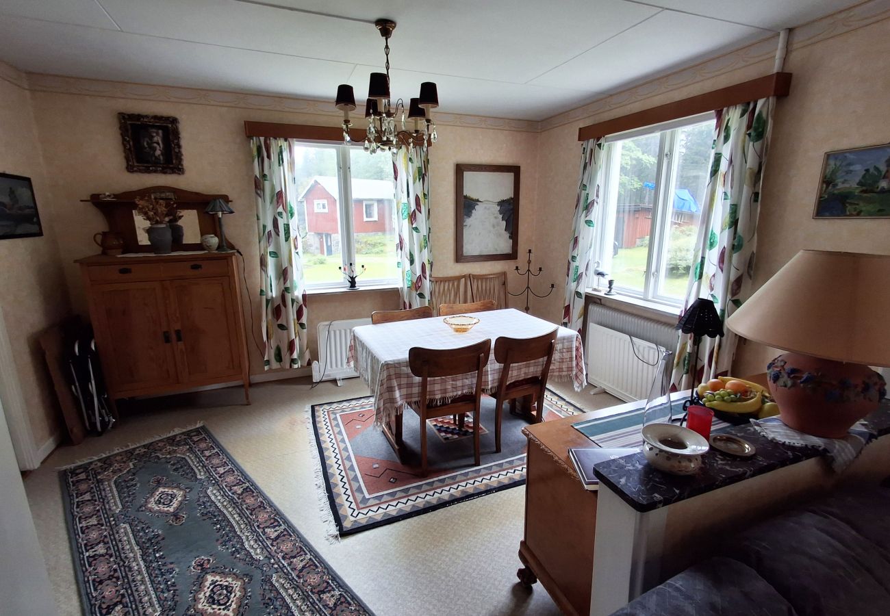 House in Lönsboda -  Charming Holiday Home in Forest Idyll near Tosthult | SE01078