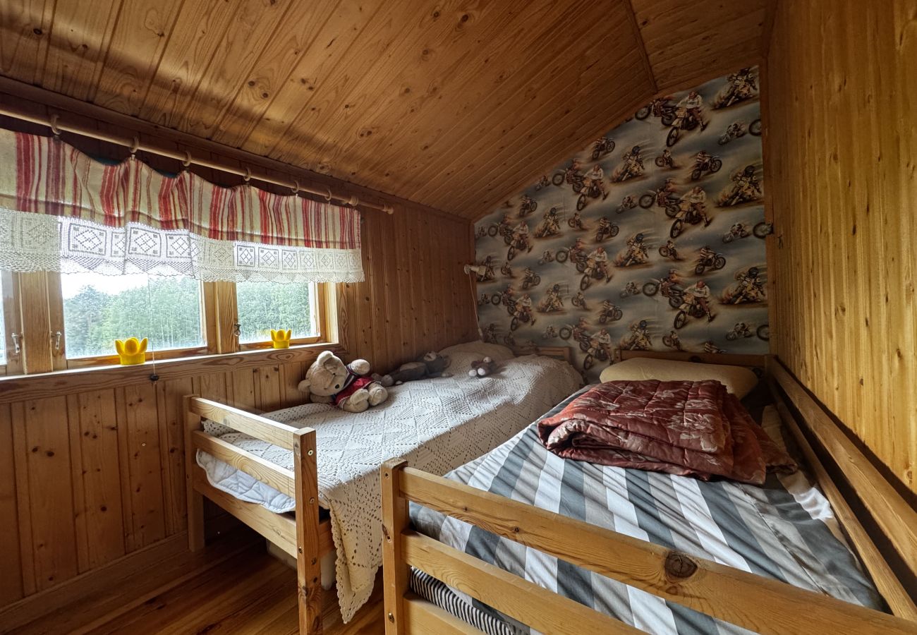 House in Skillingsfors - Very beautifully situated cottage in Skillingsfors |SE18031