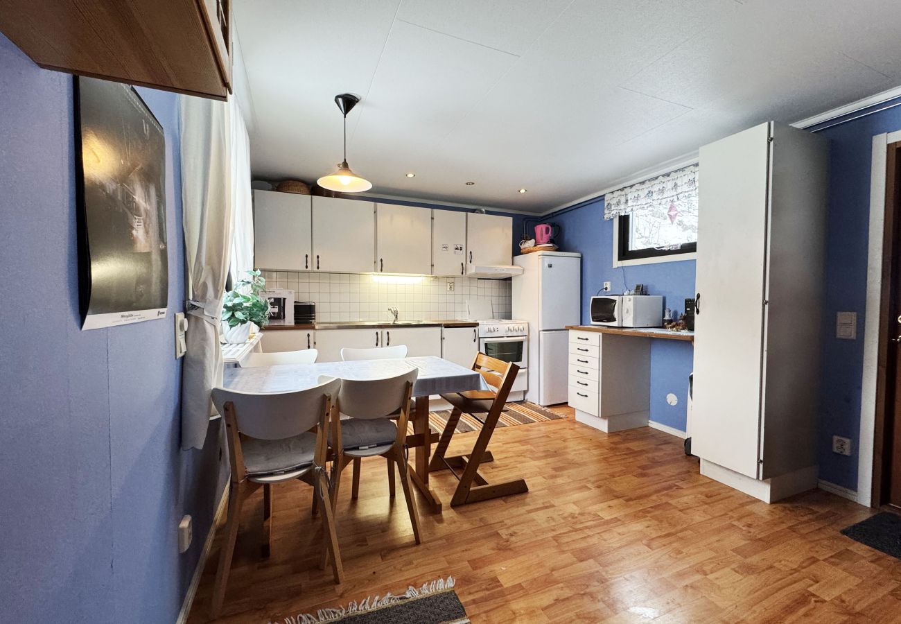 House in Skillingsfors - Secluded Cabin in Beautiful Wilderness, Skillingsfors | SE18032