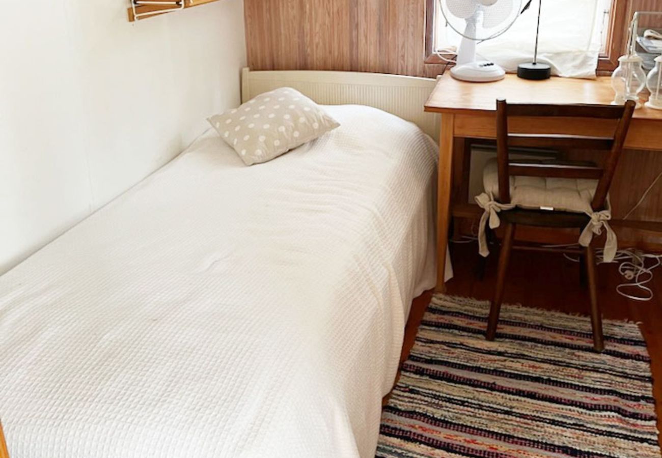 House in Lärbro - Holiday home within walking distance of one of Gotland's quietest beaches|SE12056