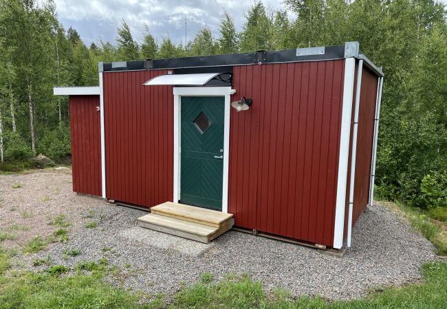 House in Vena - Red Cottage with Lakefront Location at Nerbjärken – Peaceful Retreat near Hultsfred | SE05088 House in Vena - Red Cottage with Lakefront Location at Nerbjärken – Peaceful Retreat near Hultsfred | SE05088
