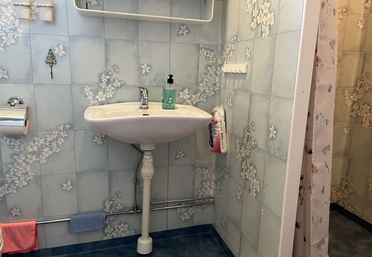 Apartment in Vimmerby - Spacious apartment with lake view only 15 minutes from Vimmerby | SE05089