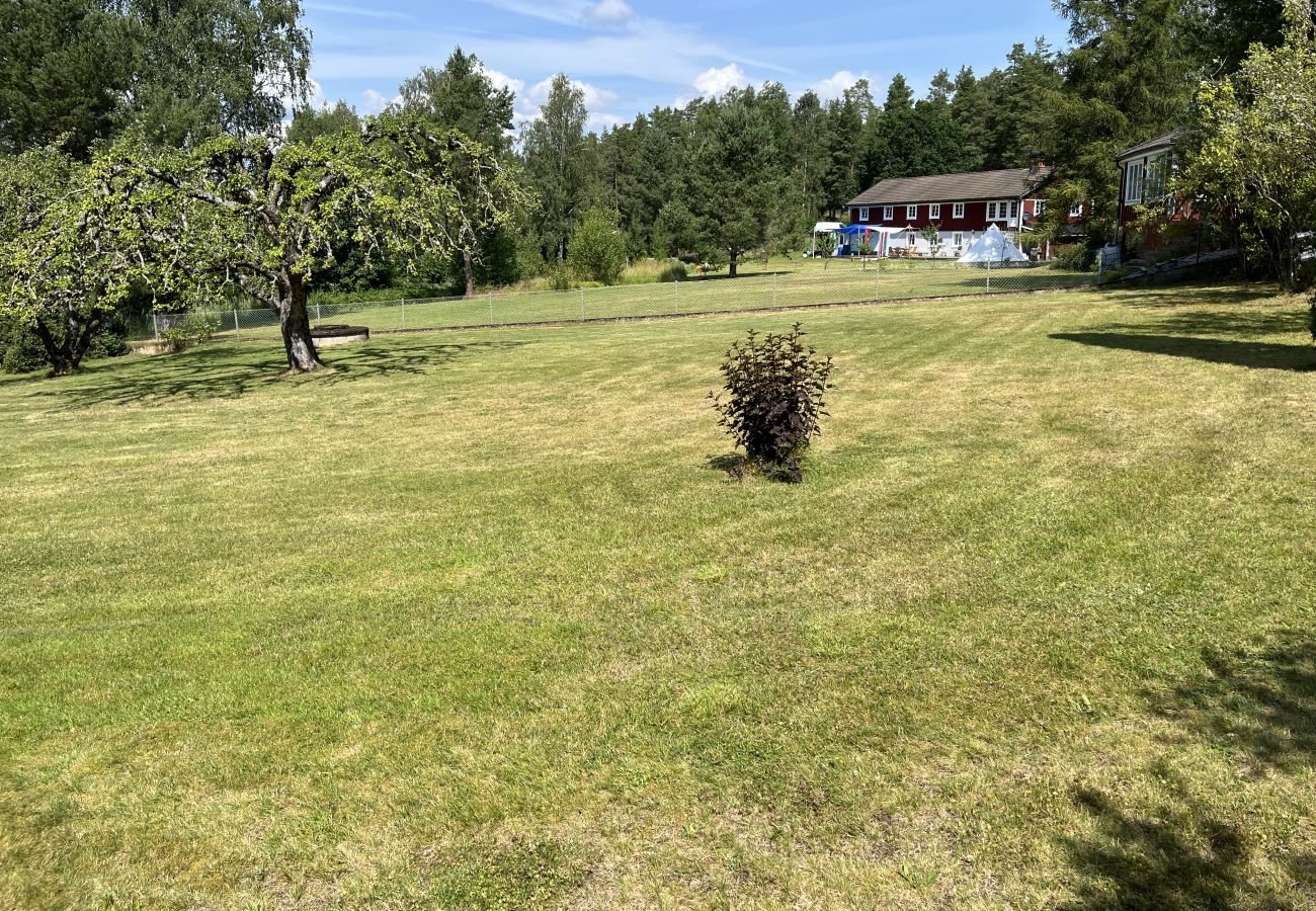 Apartment in Vimmerby - Spacious apartment with lake view only 15 minutes from Vimmerby | SE05089