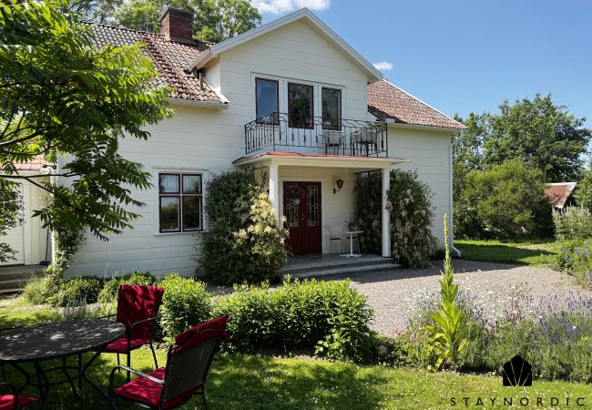 House in Lidköping - Charming and spacious villa near Lidköping |SE08085