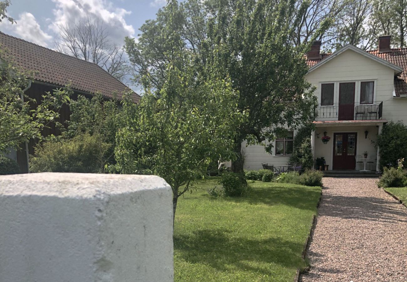 House in Lidköping - Charming and spacious villa near Lidköping |SE08085