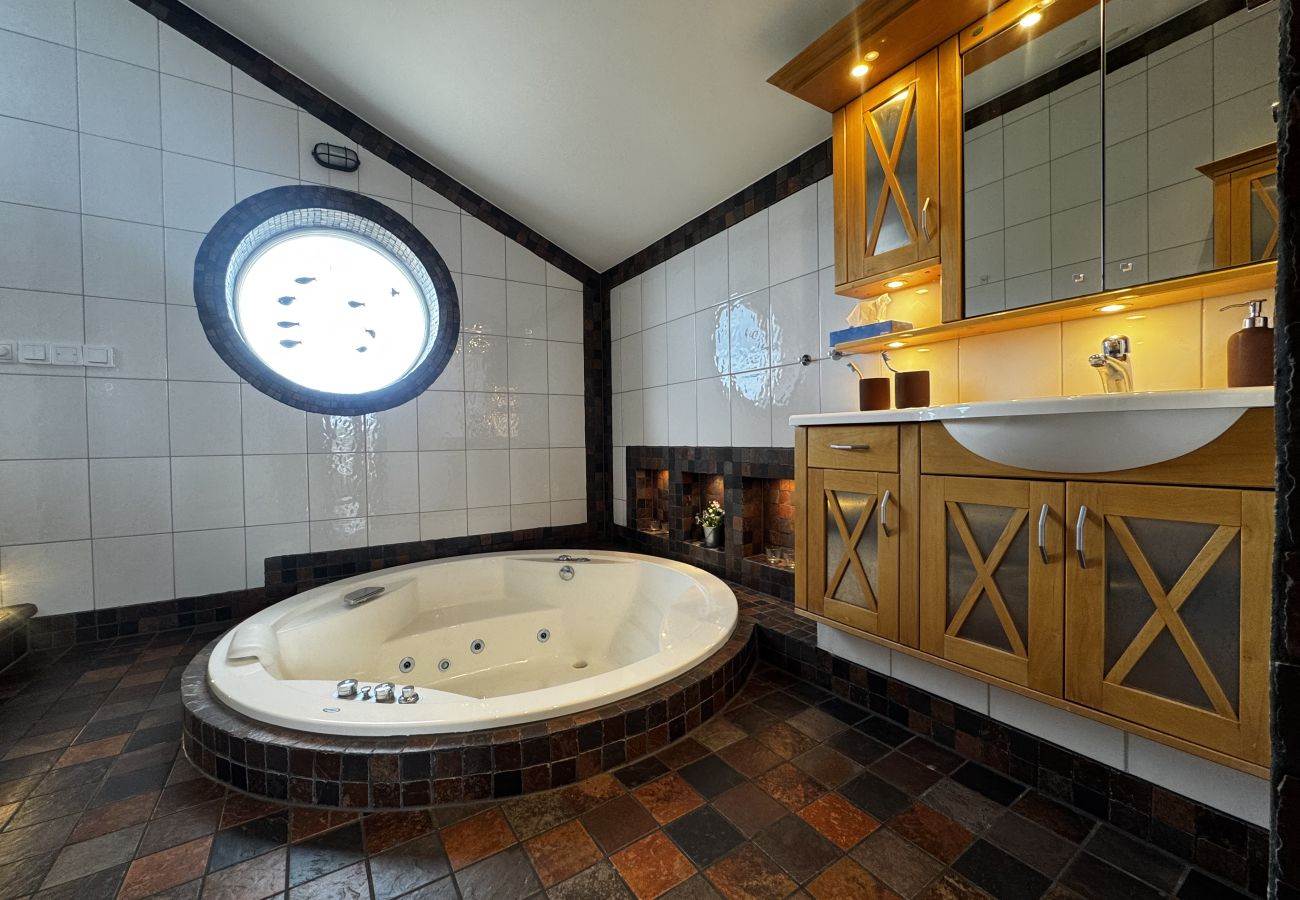 House in Åsa - Luxurious Villa with Panoramic Views & Relaxation Area – Åsa (SE02102)