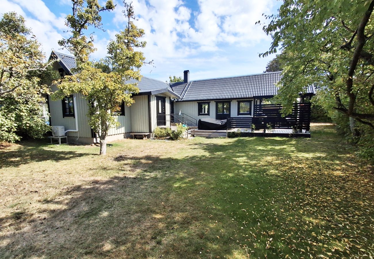 House in Sölvesborg - Beachfront holiday home with sea view in Sölvesborg | SE03021