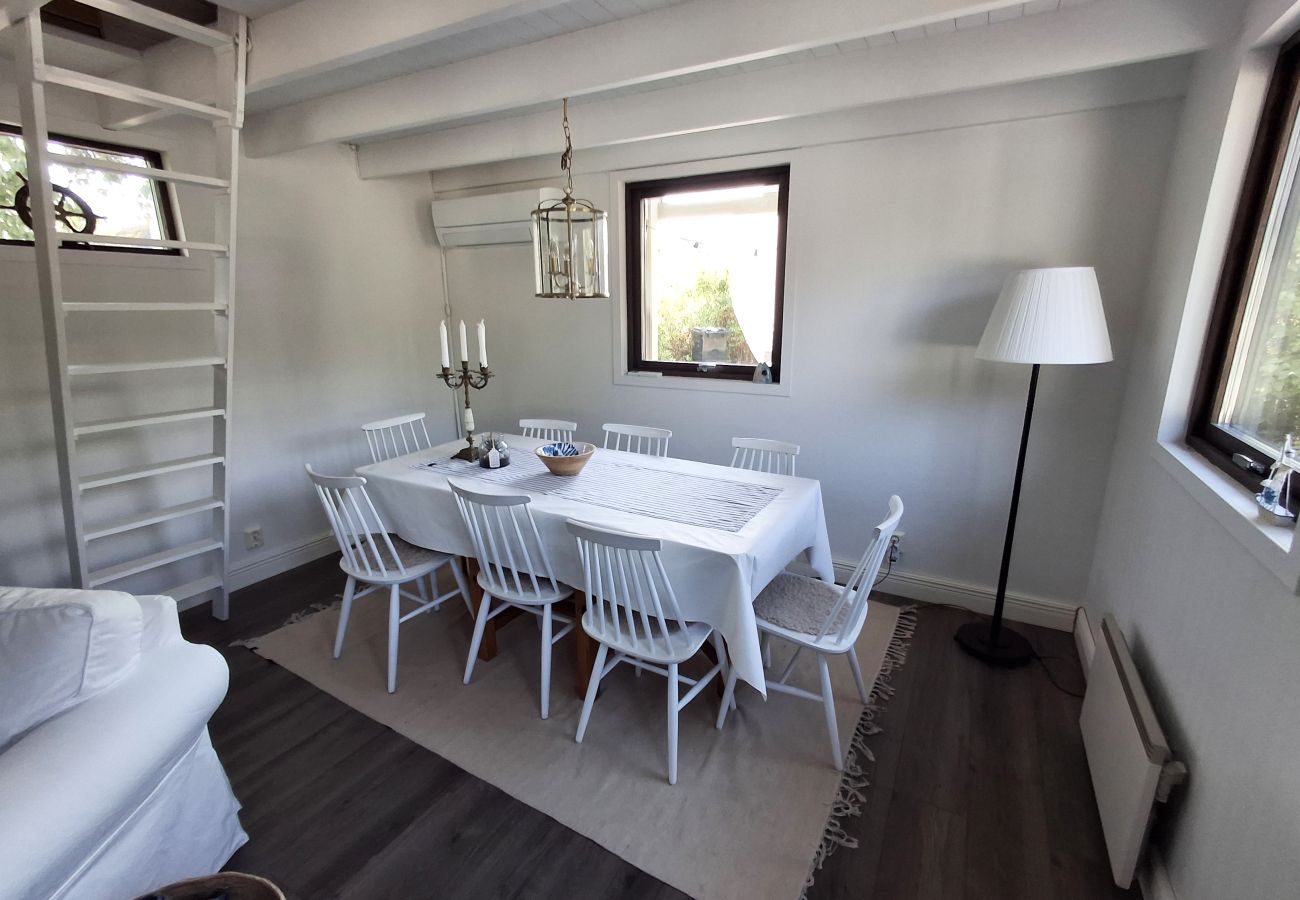 House in Sölvesborg - Beachfront holiday home with sea view in Sölvesborg | SE03021