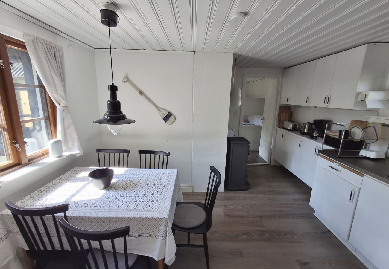 House in Sölvesborg - Beachfront holiday home with sea view in Sölvesborg | SE03021