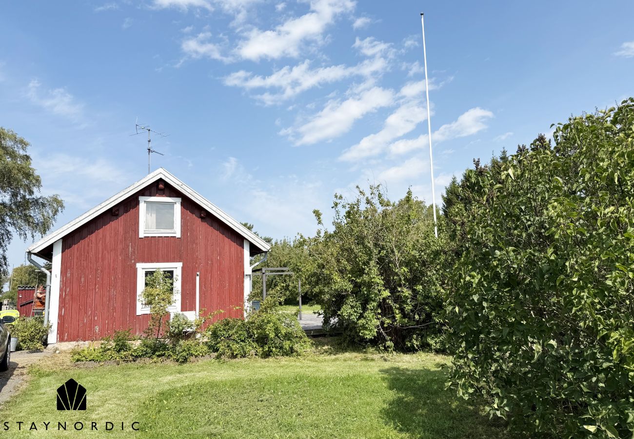 House in Väderstad - Charming red cottage in Väderstad – quiet country idyll near Tåkern | SE10024