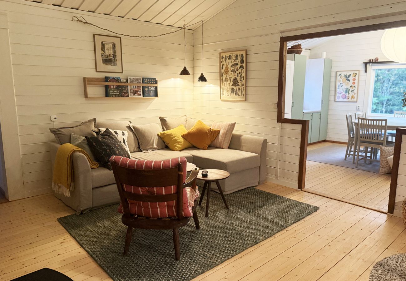 House in Laholm - Peaceful cottage at the edge of the forest – near Laholm |SE02119