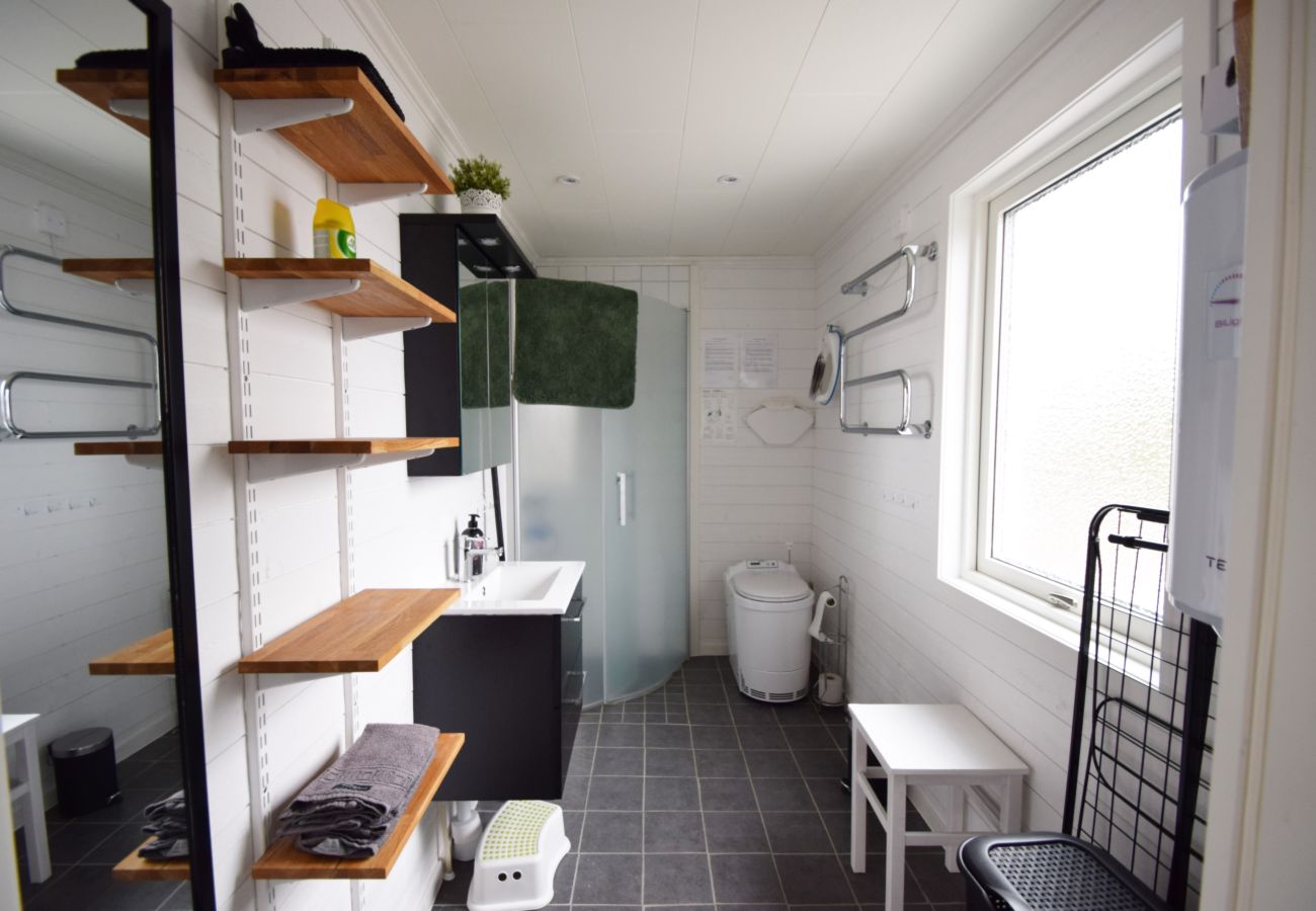 Cottage in Rönnäng - Cottage with sea view in Rönnäng | SE09148