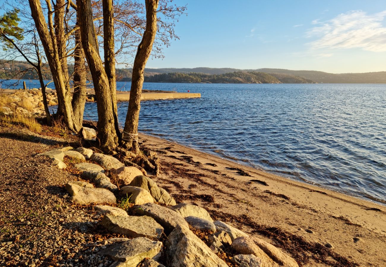 House in Uddevalla - 50m to sandy beach at Kavlanda Brygga | SE09147