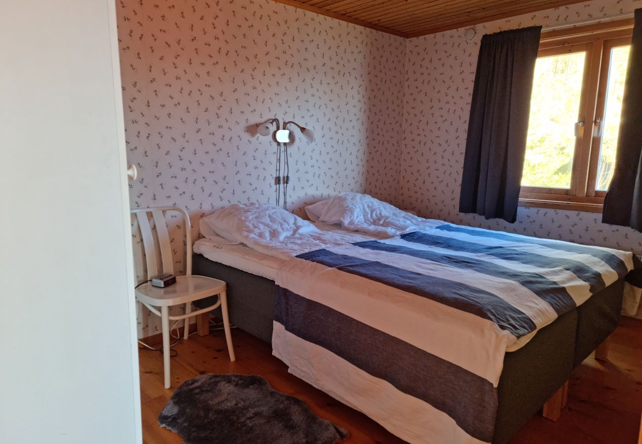 House in Uddevalla - 50m to sandy beach at Kavlanda Brygga | SE09147