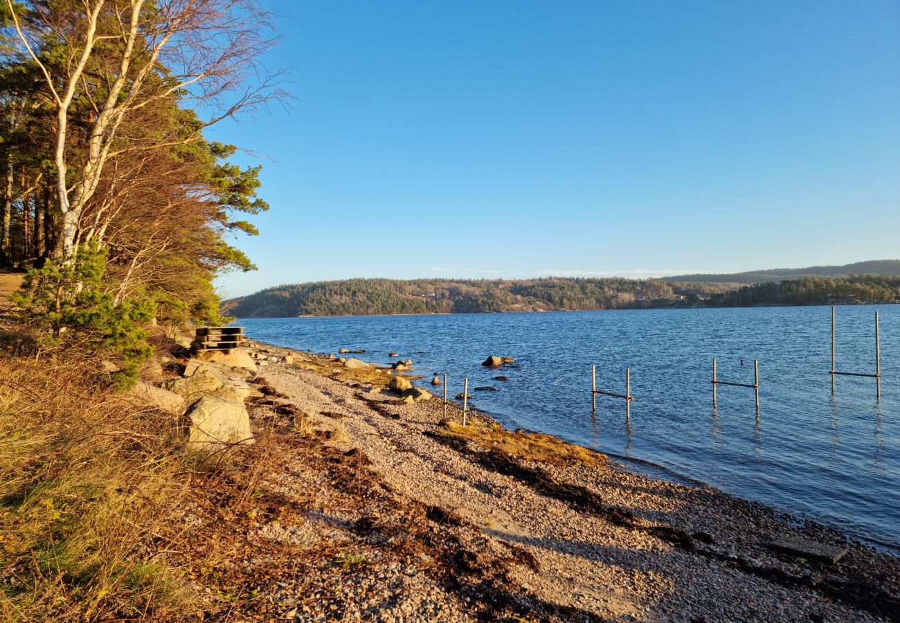 House in Uddevalla - 50m to sandy beach at Kavlanda Brygga | SE09147