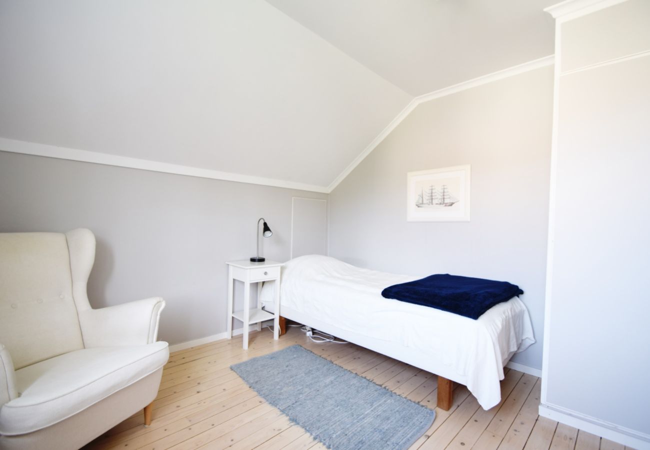 House in Skärhamn - Spacious house near the sea in Skärhamn | SE09149