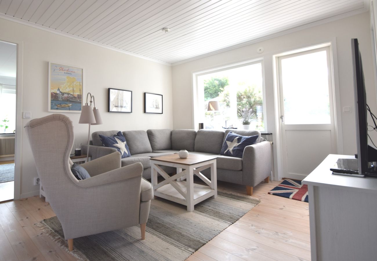 House in Skärhamn - Spacious house near the sea in Skärhamn | SE09149