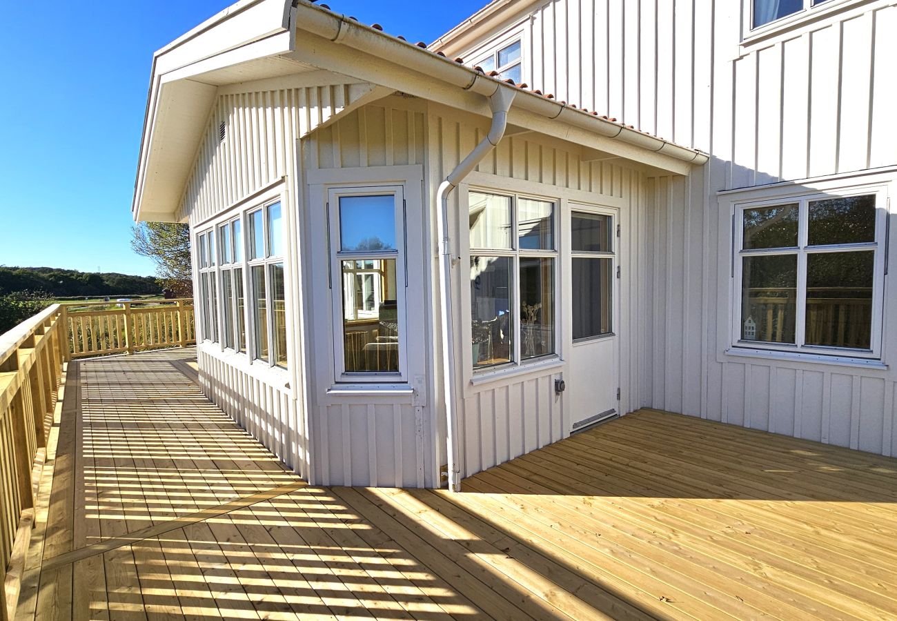 House in Klövedal - Family-friendly house close to sea & nature in Klövedal | SE09145