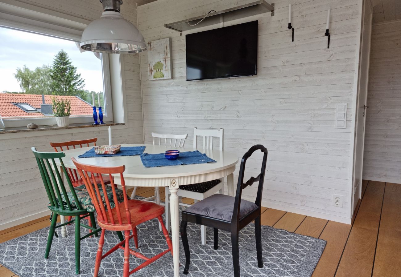 House in Svanesund - Modern cottage with sea view, 400 m from the sea in Svanesund | SE09151