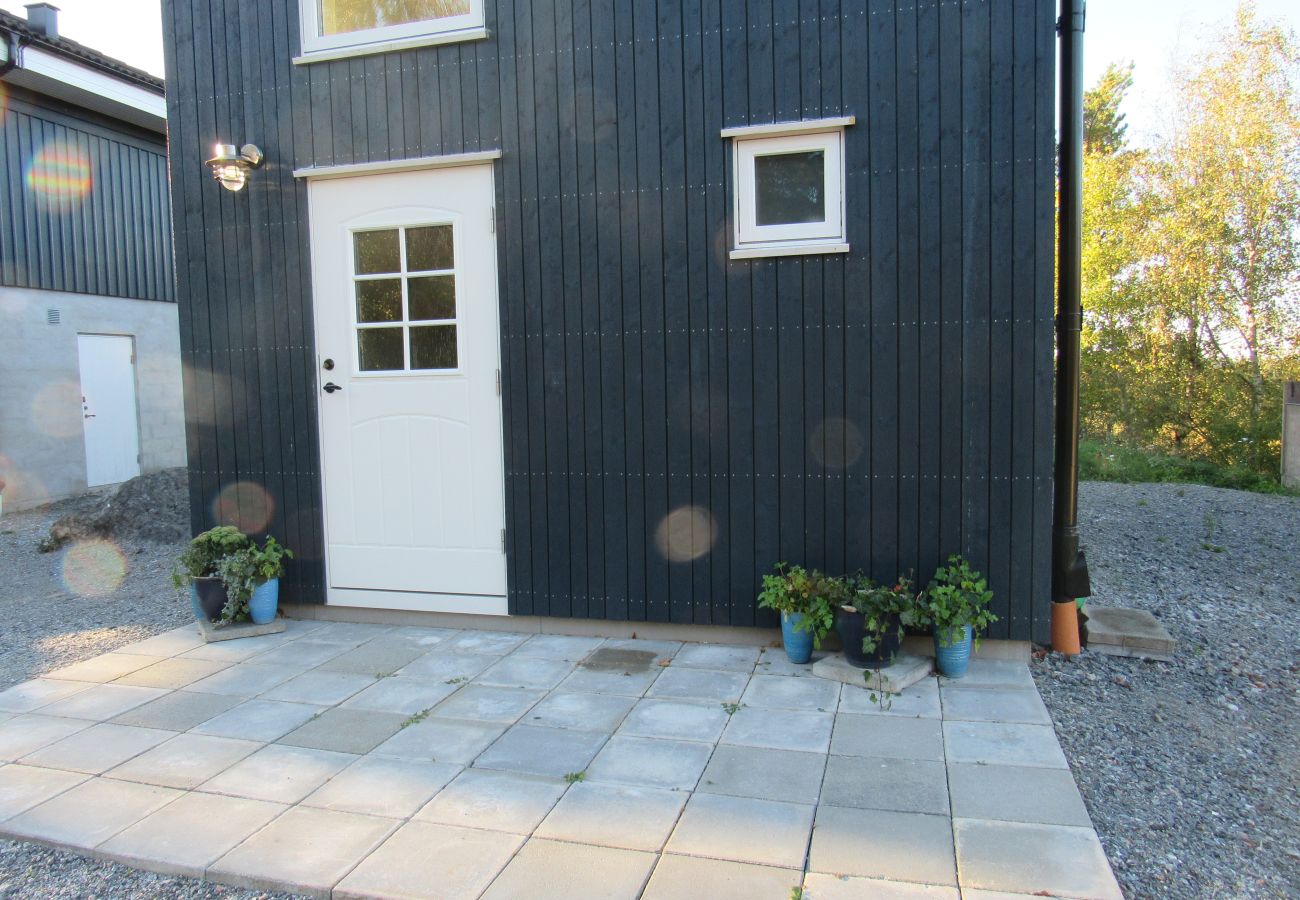 Cottage in Henån - Newly built cottage near the sea and nature in Henån | SE09152
