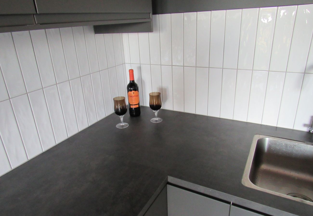 Cottage in Henån - Newly built cottage near the sea and nature in Henån | SE09152