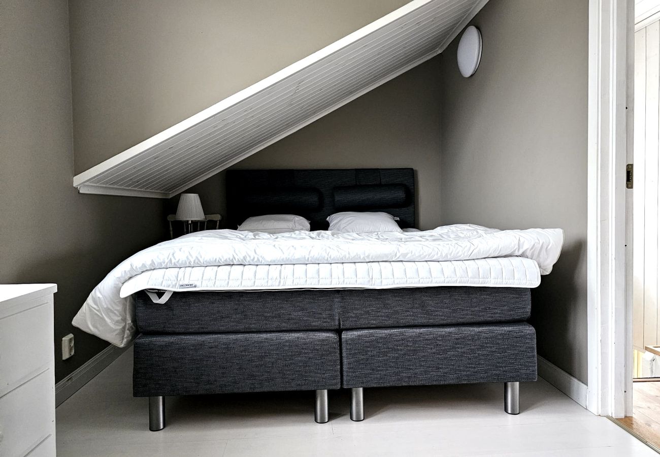 House in Uddevalla - Charming House near Lysekil & Skaftö | SE09160