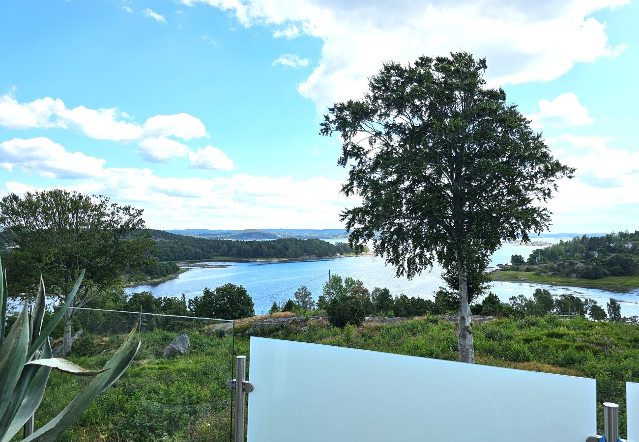 House in Myggenäs - Wonderful villa with panoramic sea view | SE09144