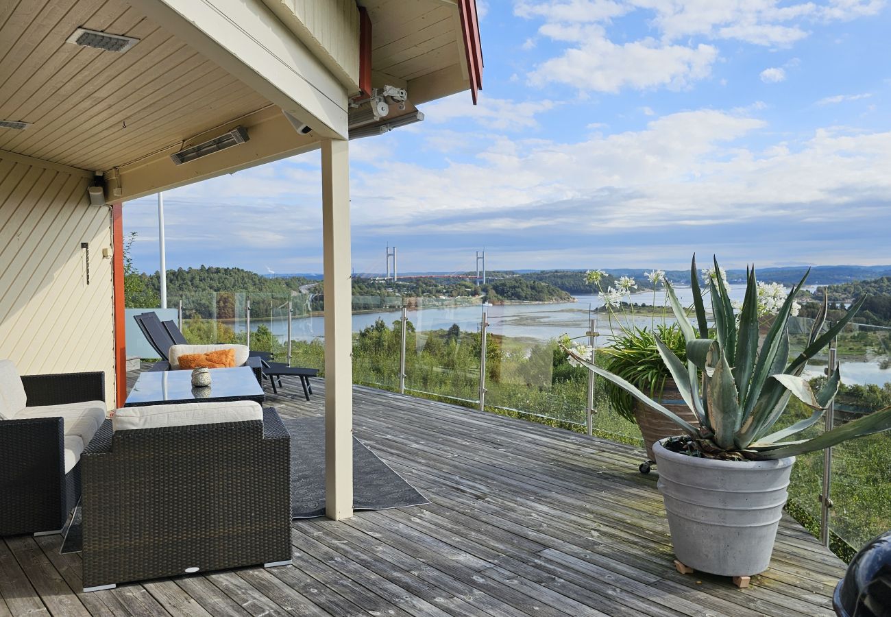 House in Myggenäs - Wonderful villa with panoramic sea view | SE09144