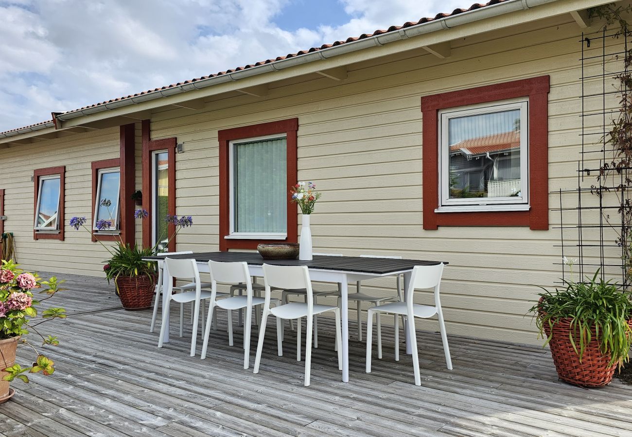 House in Myggenäs - Wonderful villa with panoramic sea view | SE09144