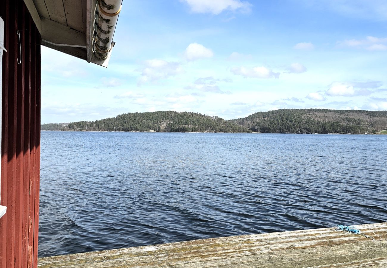 House in Stillingsön - A private holiday oasis with unbeatable views & private jetty | SE09154
