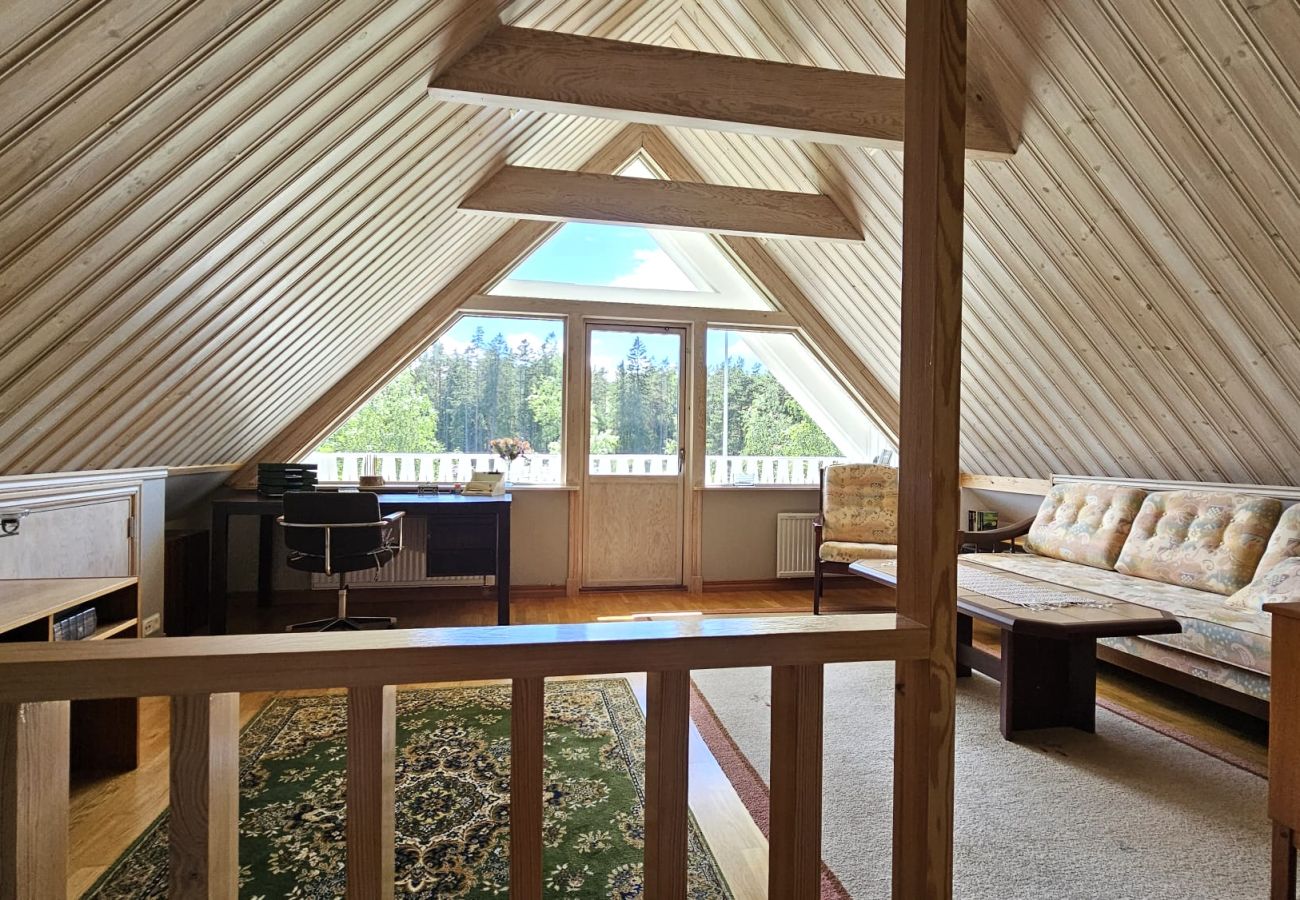 House in Henån - Sunny and Peaceful Holiday Home near Forest and Sea | SE09158