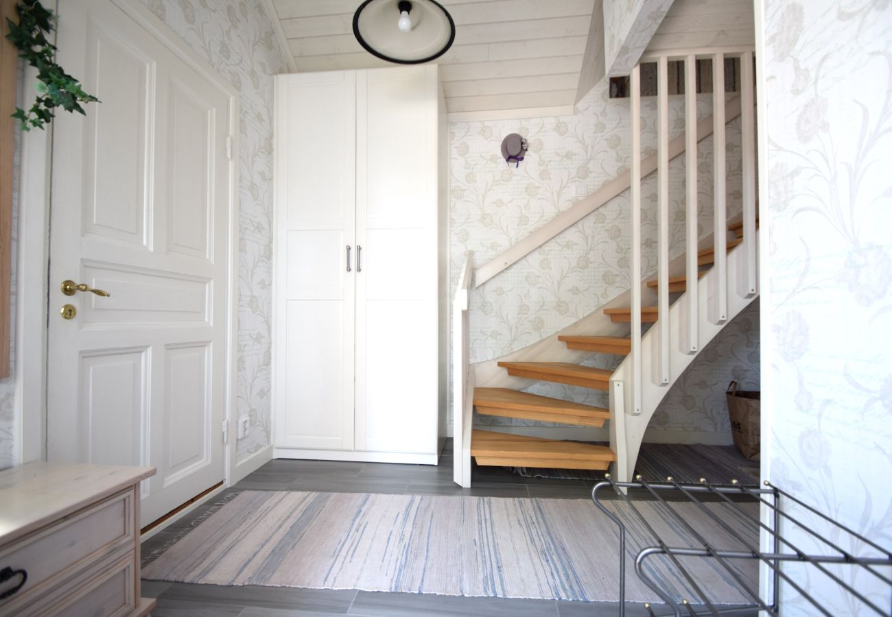 House in Myggenäs - Villa with Sea View & Walking Distance to Swimming | SE09161