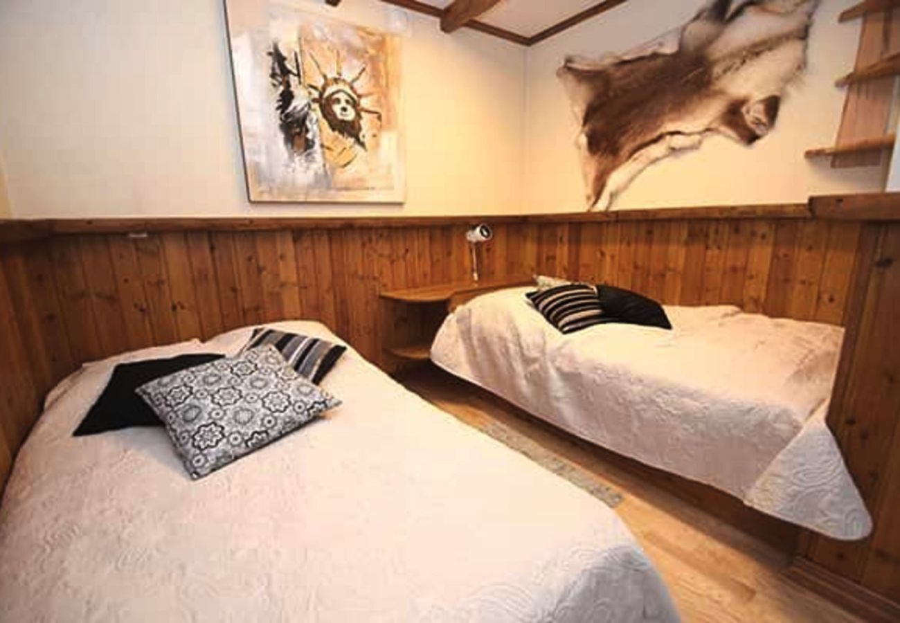 House in Henån - Spacious House with Sauna & Sea View | SE09164