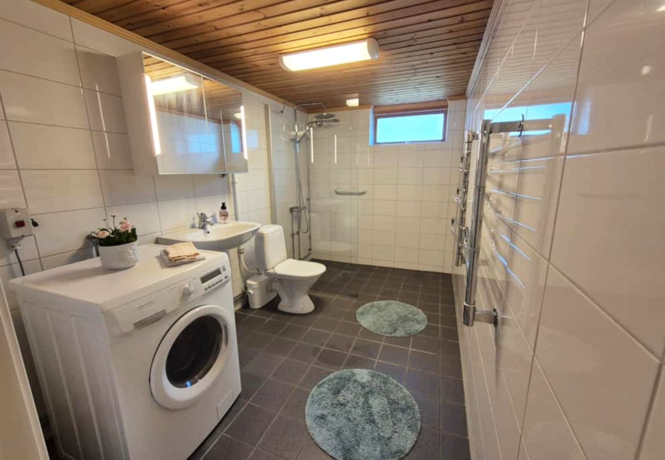 House in Svanesund - Spacious cottage in Svanesund near beach and grocery store | SE09163