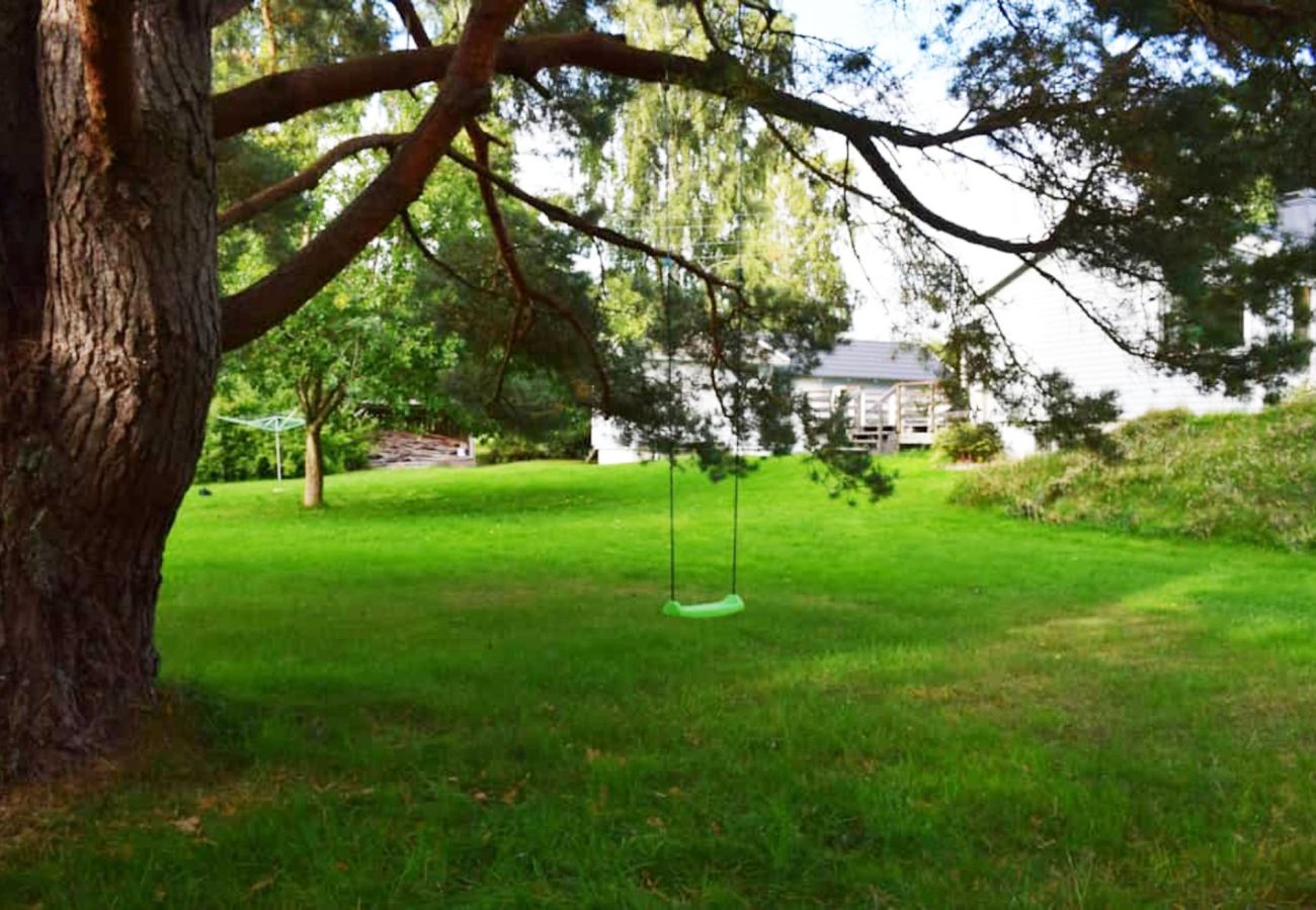 House in Svanesund - Spacious cottage in Svanesund near beach and grocery store | SE09163