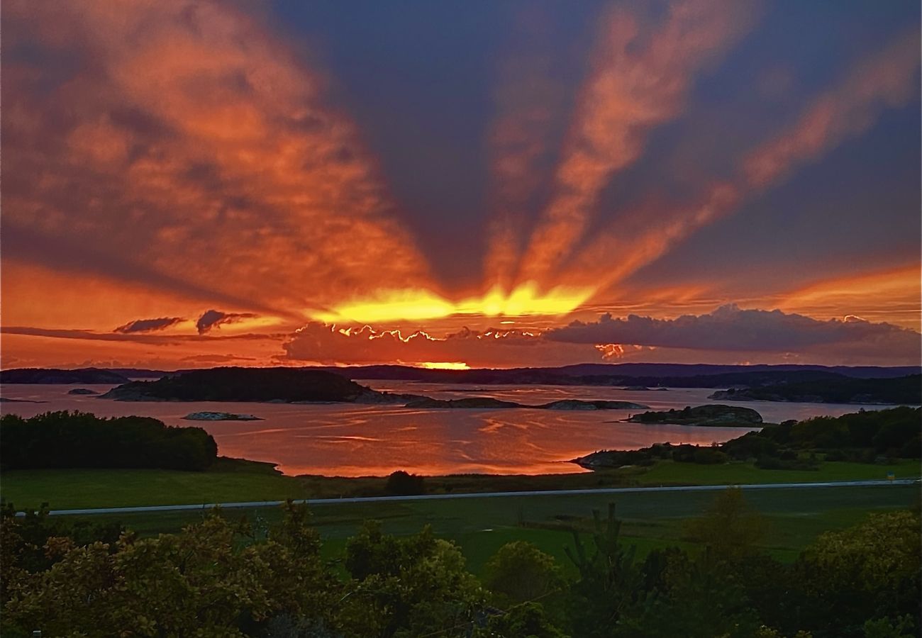 Villa in Varekil - Villa with Pool and Sea View on Orust | SE09168