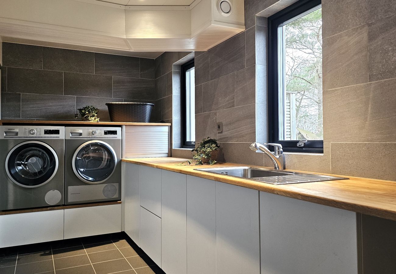 Villa in Varekil - Villa with Pool and Sea View on Orust | SE09168