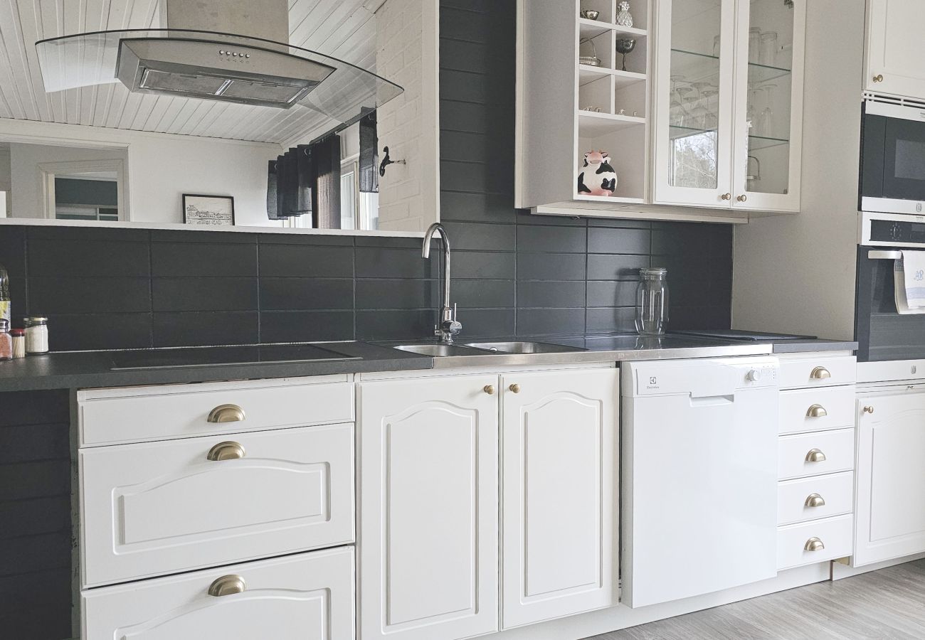 House in Svanesund - Dog-friendly house with large garden in Svanesund | SE09173