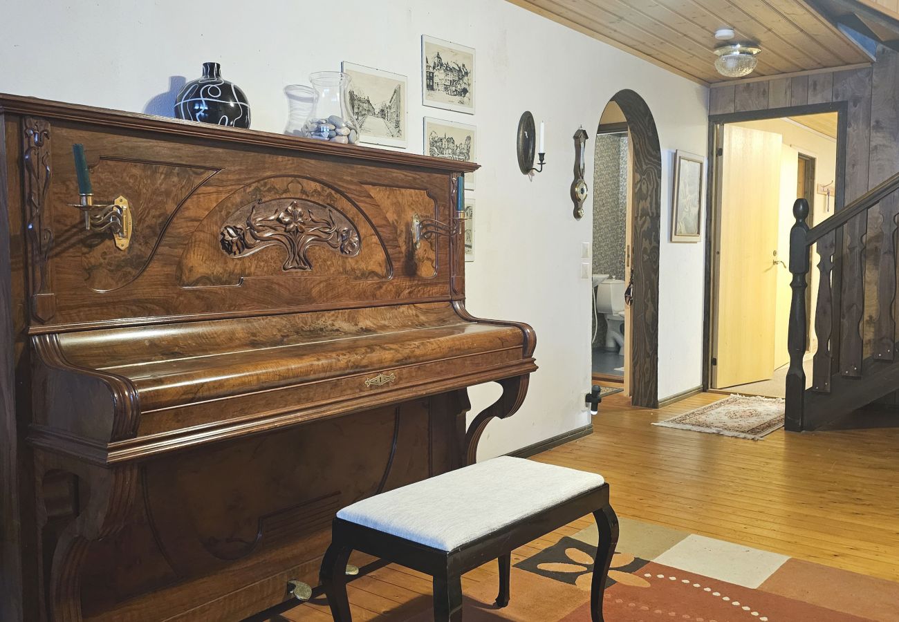 House in Varekil - Spacious house with sauna on Orust | SE09182