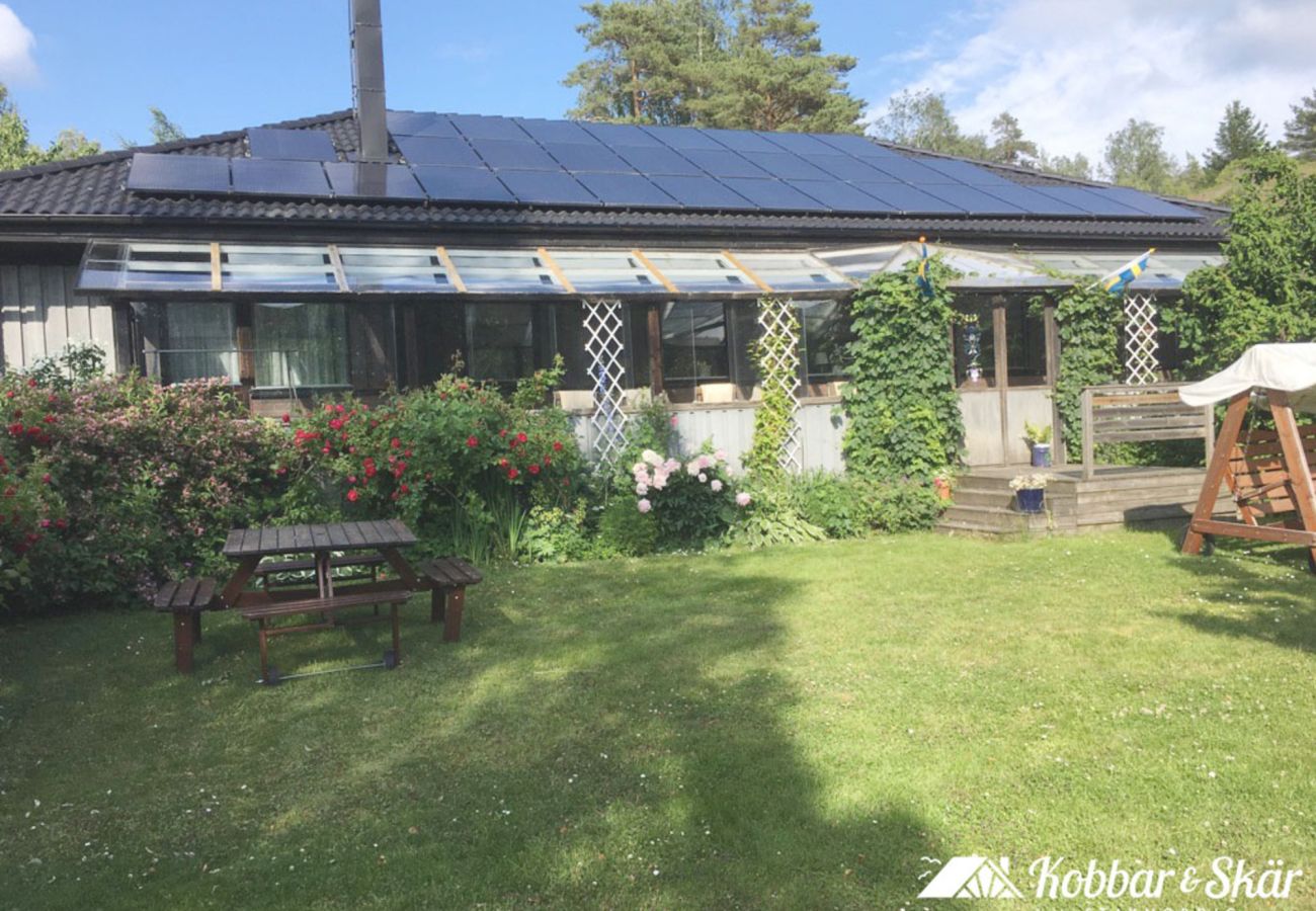 House in Varekil - Spacious house with sauna on Orust | SE09182