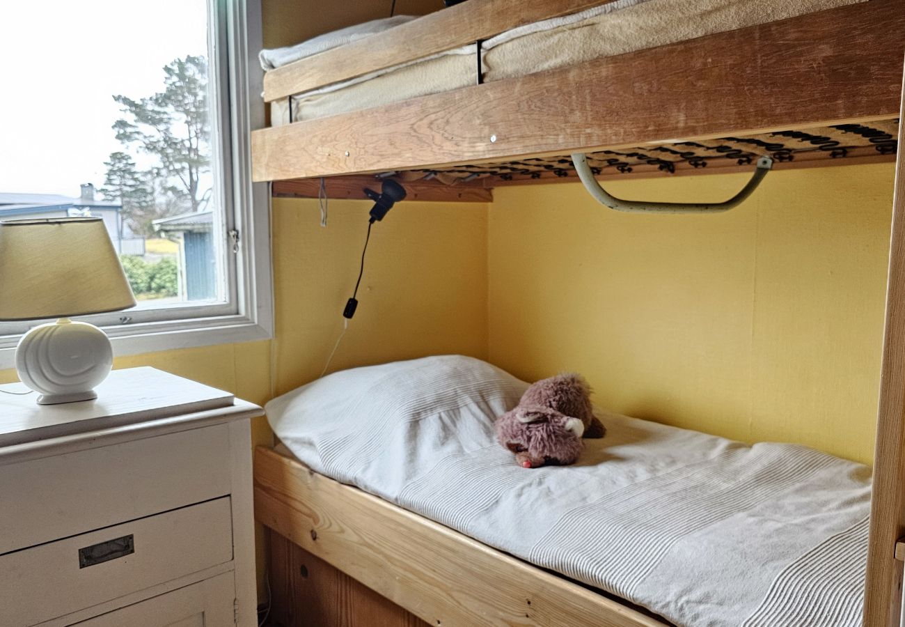 Cottage in Svanesund - Cozy cottage 200m from the sea in Svanesund | SE09183