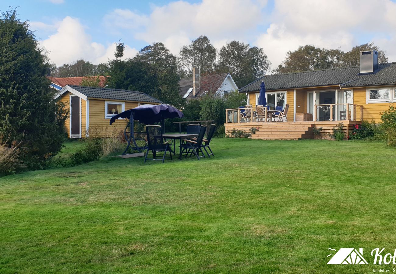 House in Åsa - Dream cottage by the sea in Frillesås |SE02120