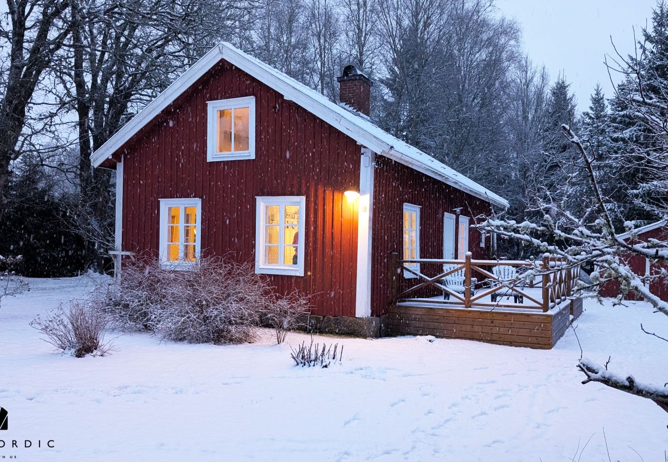 House in Ryssby - Idyllic and family friendly cottage in Småland | SE06095