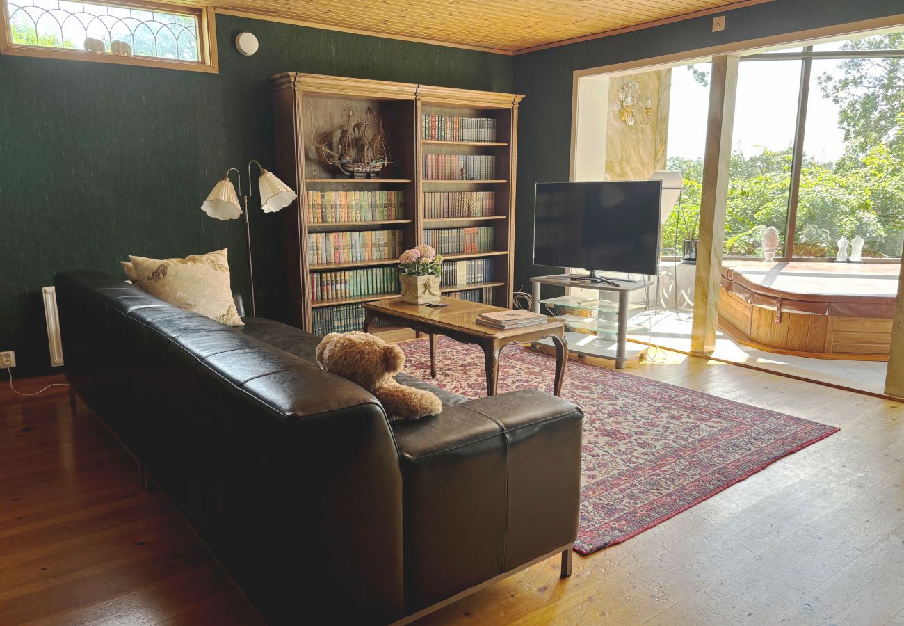 House in Åtvidaberg - Dream home by the golf course in Åtvidaberg |SE10025