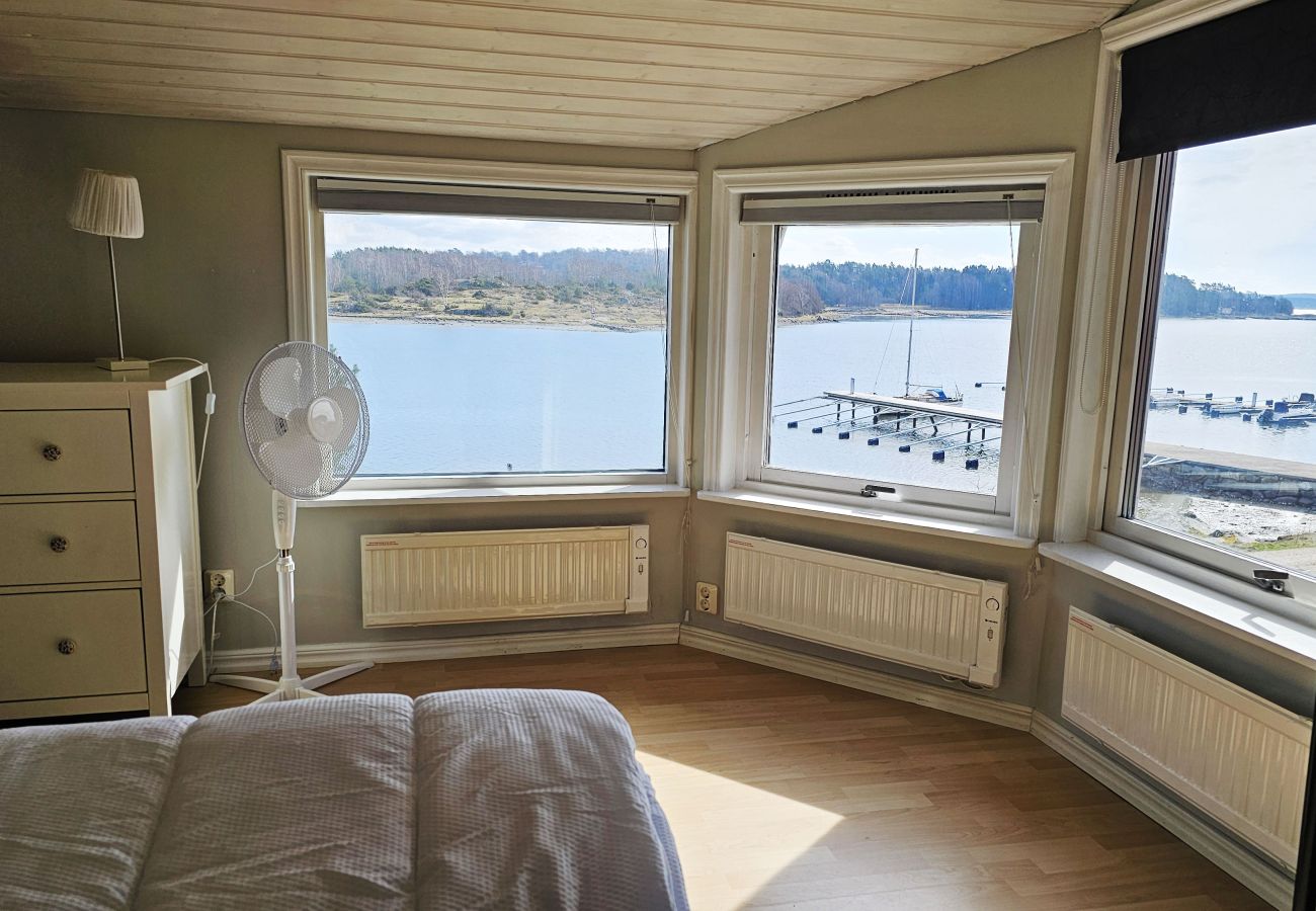 House in Myggenäs - Charming cottage in Myggenäs 20 m from the sea | SE09169