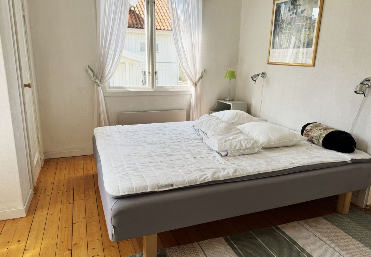 House in Grebbestad - Charming archipelago house in Grebbestad | SE09082