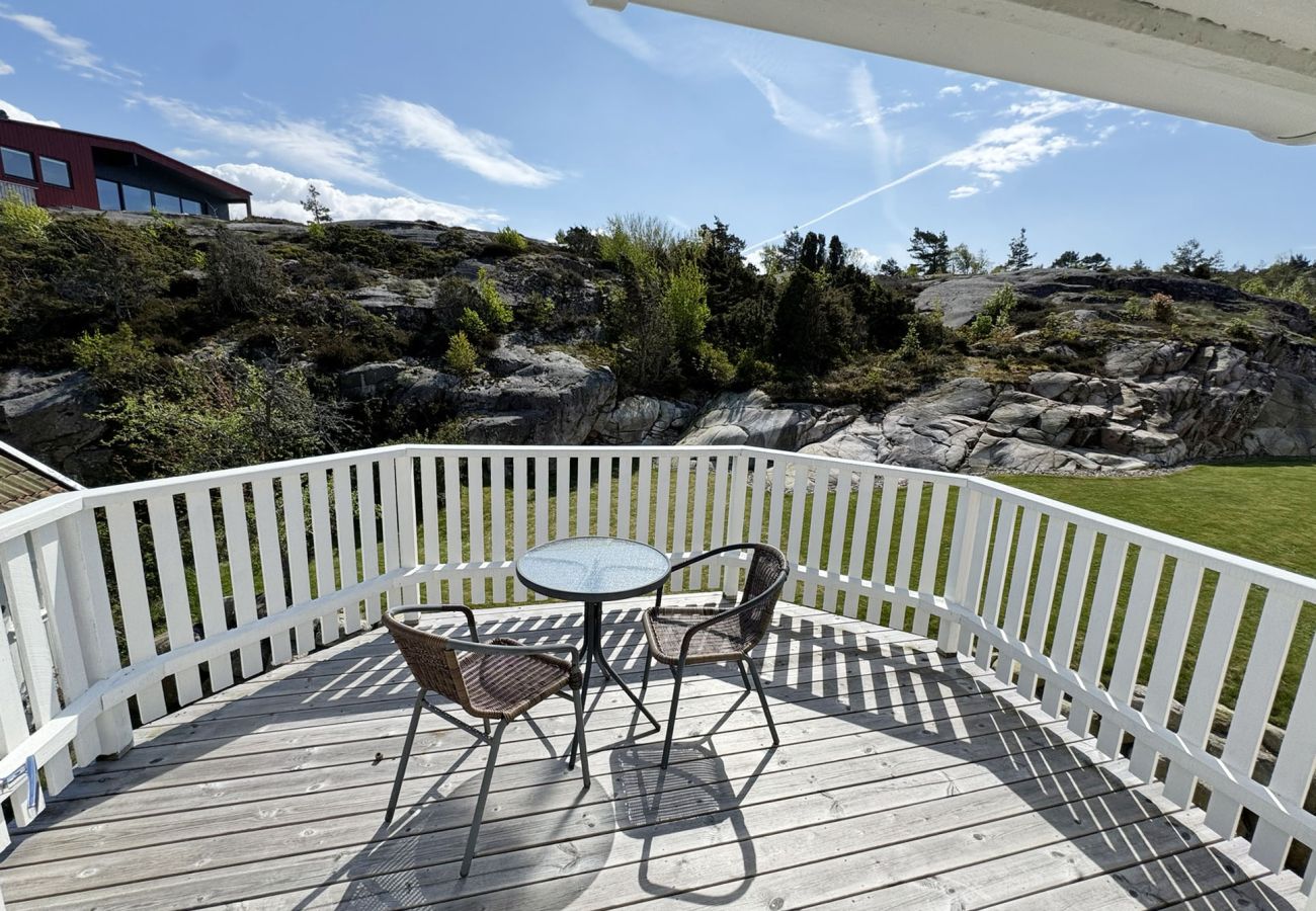 House in Grebbestad - Charming archipelago house in Grebbestad | SE09082