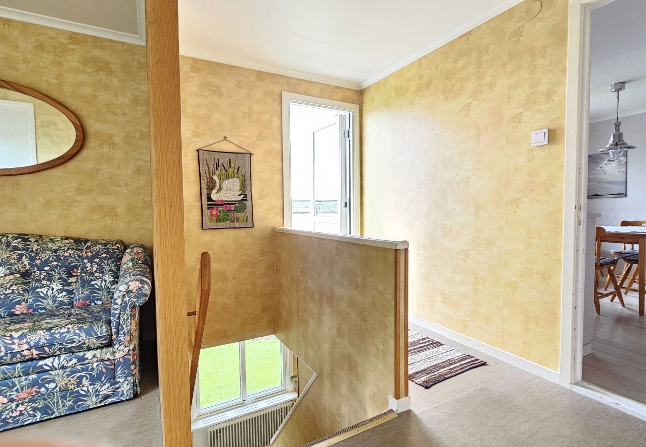 Apartment in Skärhamn - Apartment Near the Sea in Skärhamn | SE09178
