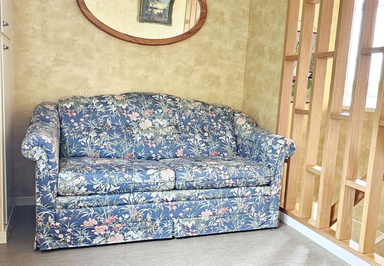 Apartment in Skärhamn - Apartment Near the Sea in Skärhamn | SE09178